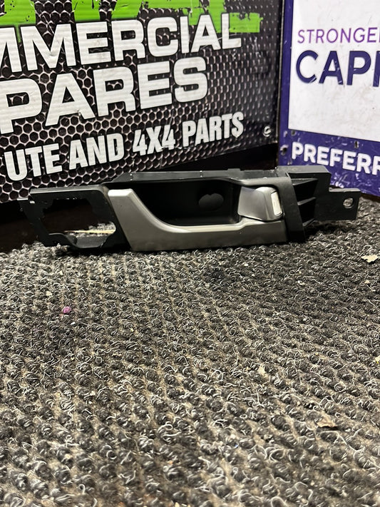 2008 Holden Captiva 7- Right Front Door Interior Handle- (TAG8354)