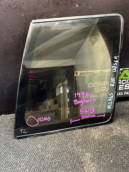 1996 Isuzu Bighorn- Right Rear Cargo Glass- (TAG8942)