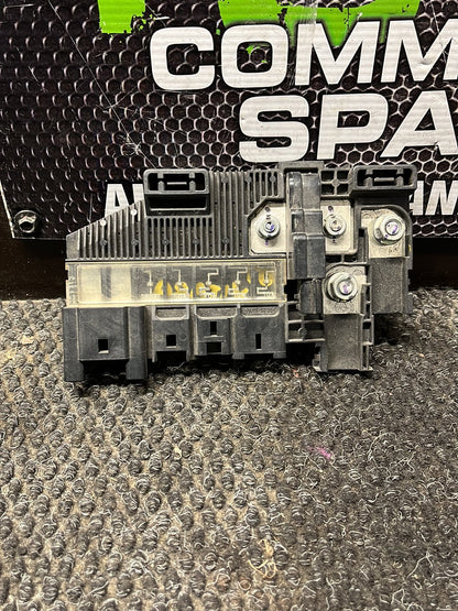 2007 Suzuki Vitara- Battery Fuse Box- (TAG9167)