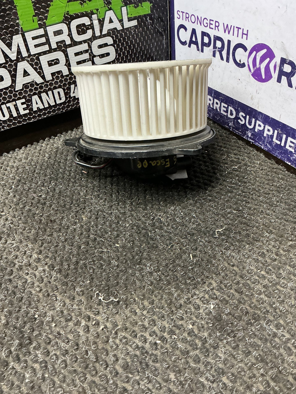 2005 Ford Escape 6W021- Heater Fan Motor- (TAG10660)