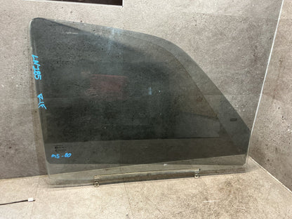 1994 Toyota Hilux LN185 - Right Front Door Glass - (TAG19091)