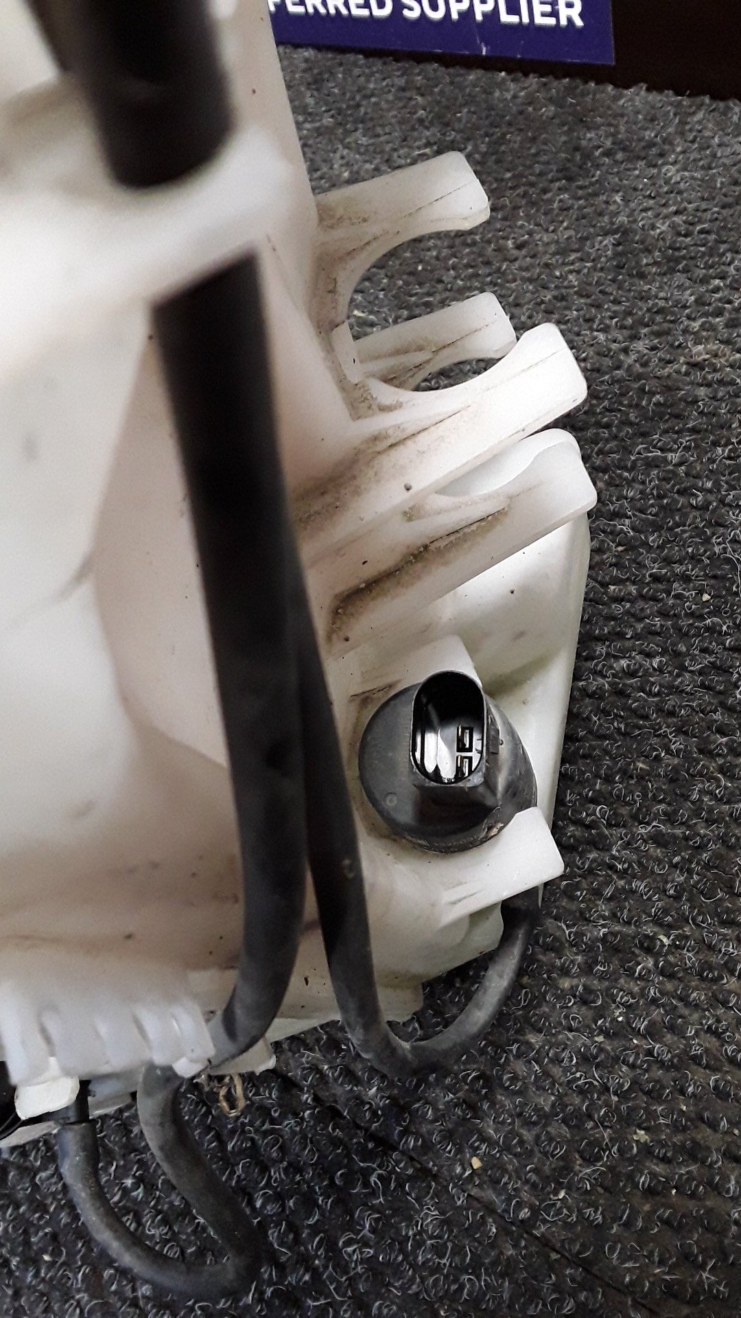 2013 Holden Captiva 7 LT 2WD 2.4 AT- Washer Bottle- (TAG6843)