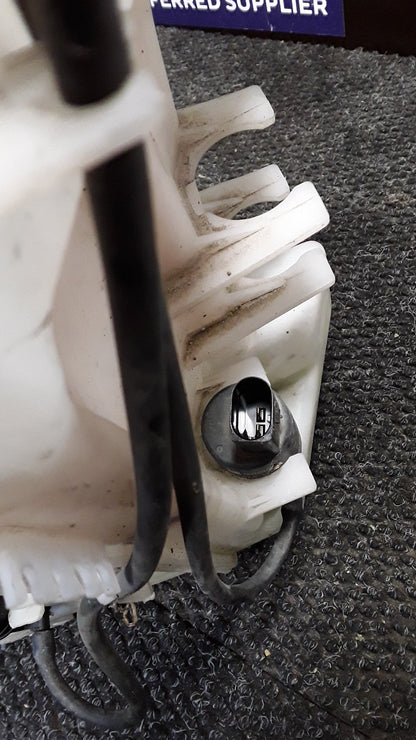 2013 Holden Captiva 7 LT 2WD 2.4 AT- Washer Bottle- (TAG6843)