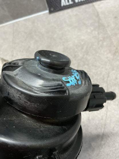 2014 Toyota Hilux- Fuel Filter Primer Pump- (TAG14072)