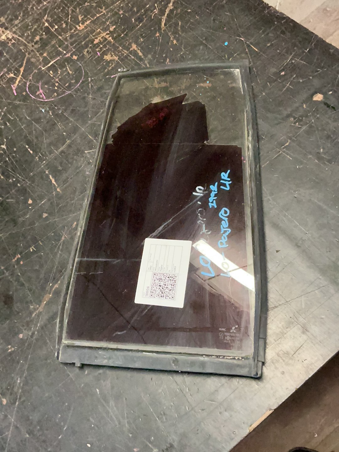 1992 Mitsubishi Pajero lo - Left Rear Quarter Door Glass - (TAG18604)