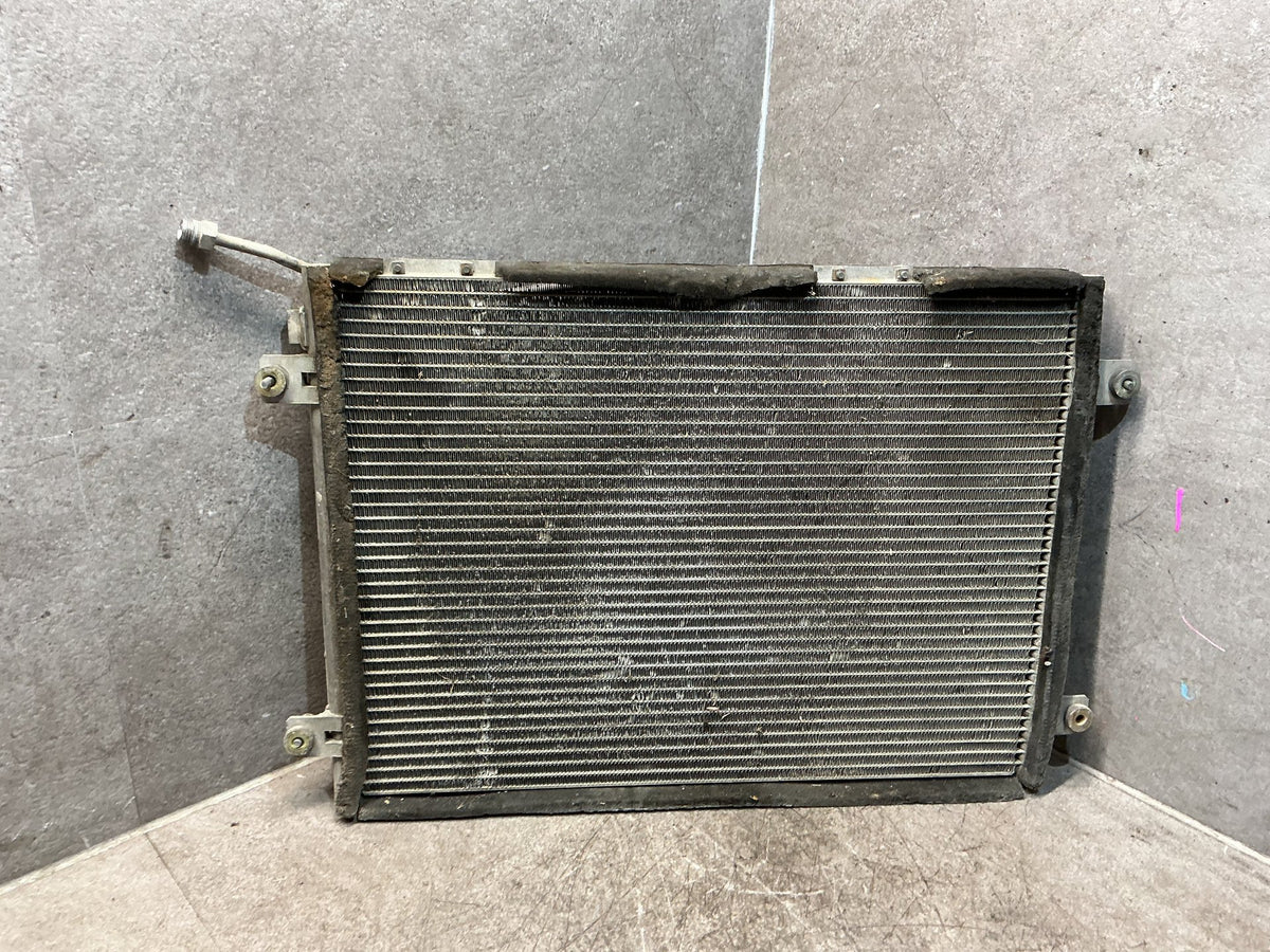 2003 Suzuki Grand Vitara SQ420W - A/C Condenser - (TAG17892)