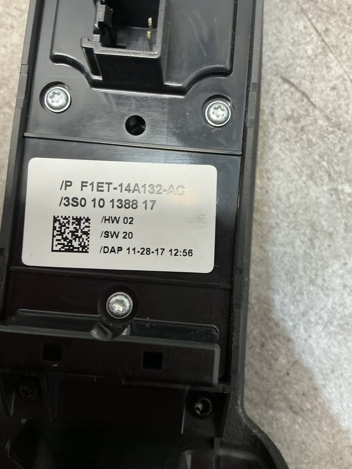 2016-2018 Ford Escape ZG- Master Power Window Switch- (TAG11910) PN: F1ET-14A132-AC