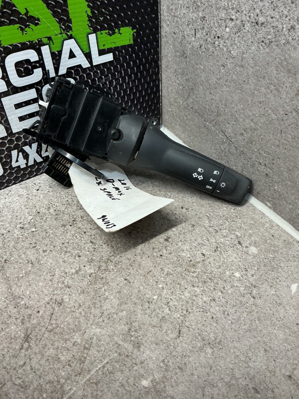 2016 Isuzu D-Max- Indicator Stalk- (TAG13567)
