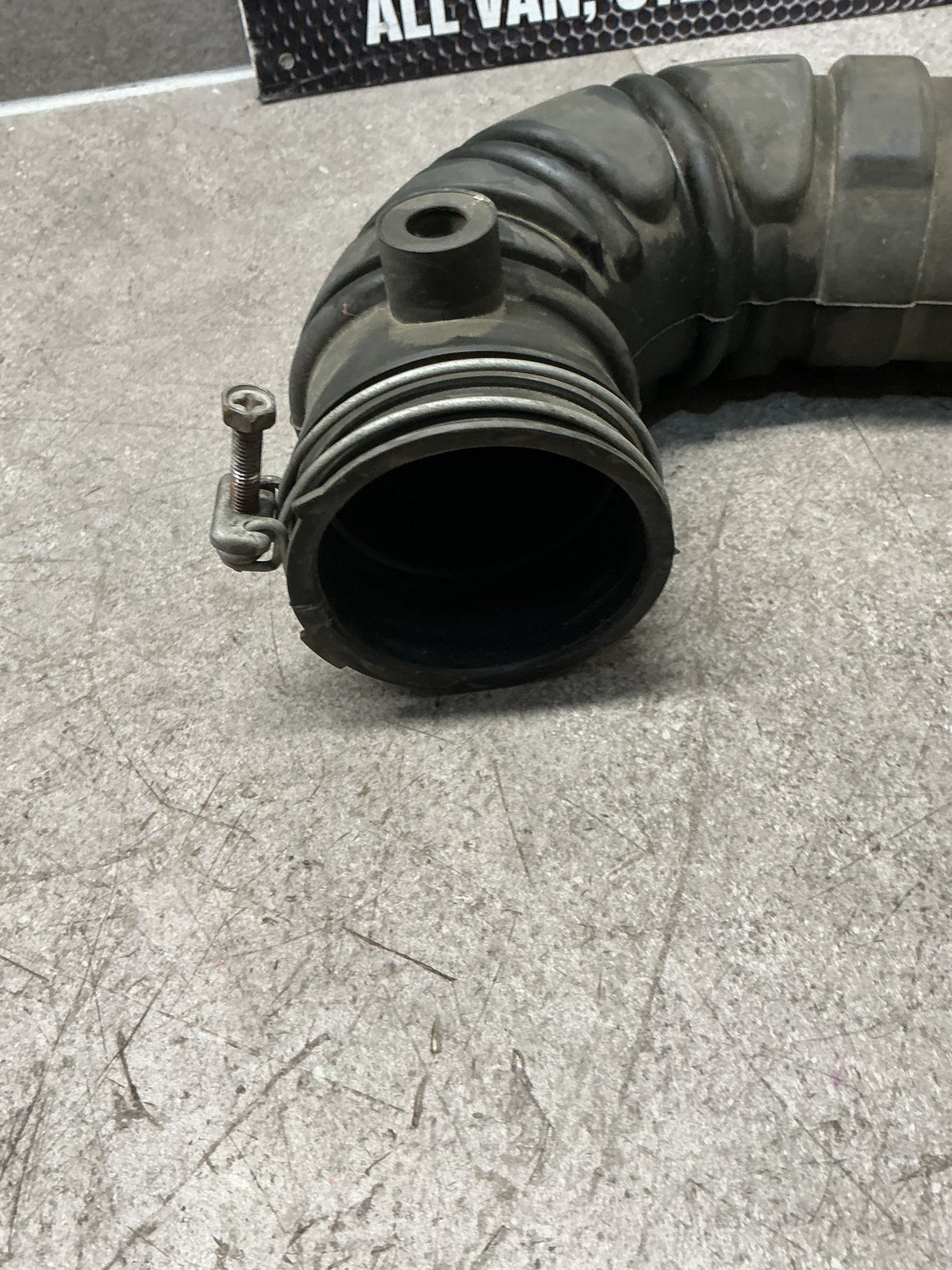 2006 Toyota Hilux- Air Intake Pipe- (TAG14085)