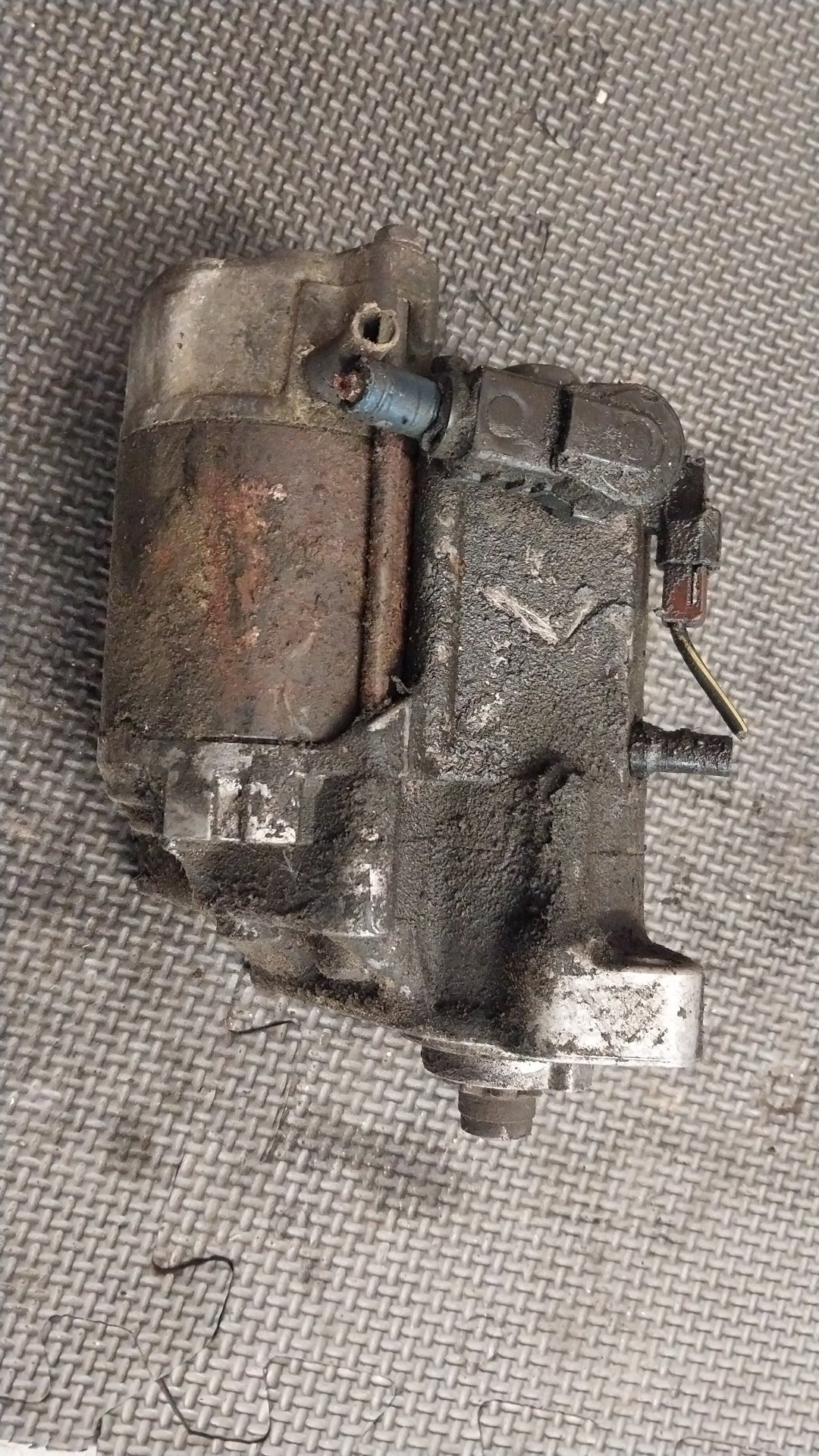 1989-1995 Toyota Hilux VZN130- Starter Motor- (TAG971)
