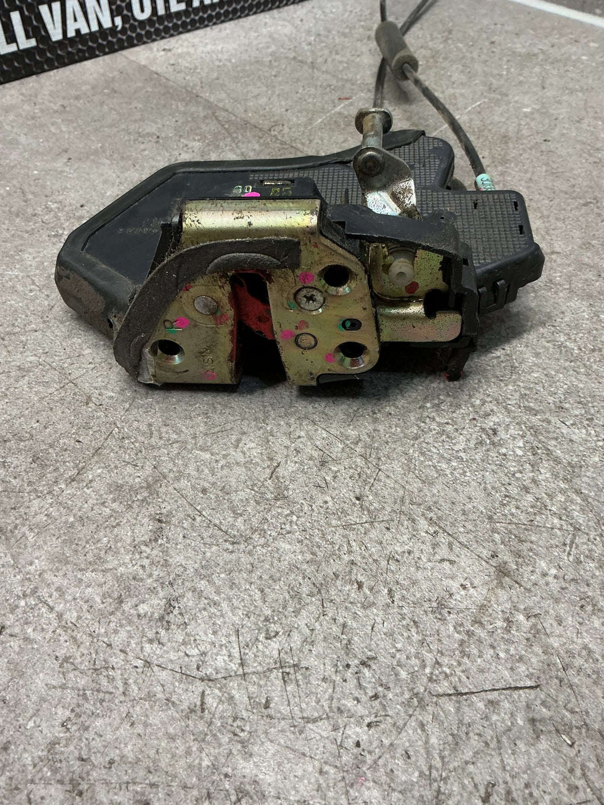 2005-2006 Toyota Hilux VII N20- Right Rear Door Lock Actuator- (TAG13684)