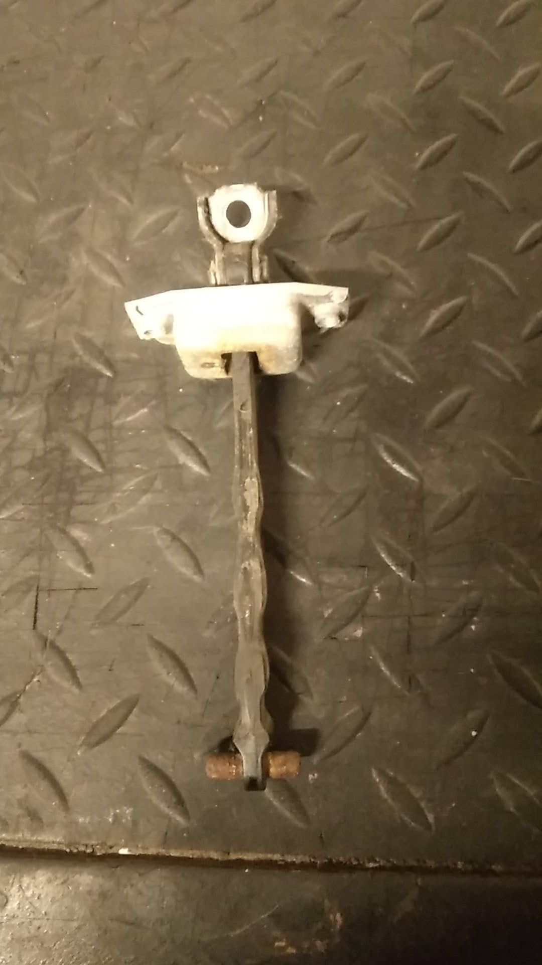 2009-2020 Suzuki Grand Vitara II JT- Right Rear Check Strap- (TAG1735)