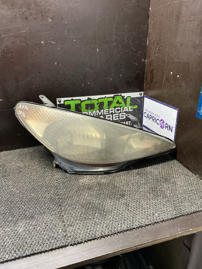 2000 Toyota Estima ACR30- Right Headlight- (TAG9801) PN: 28-134