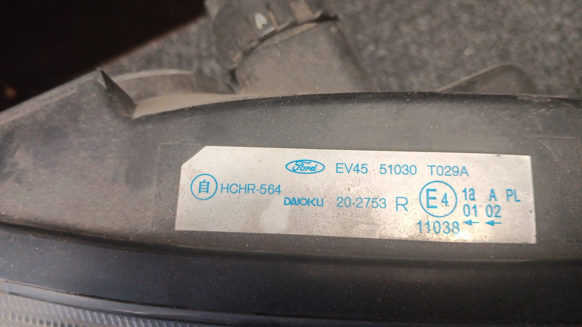 2007 Ford Escape XLT V6 AUTO- Right Headlight- (TAG5155) PN: 20-2753 R