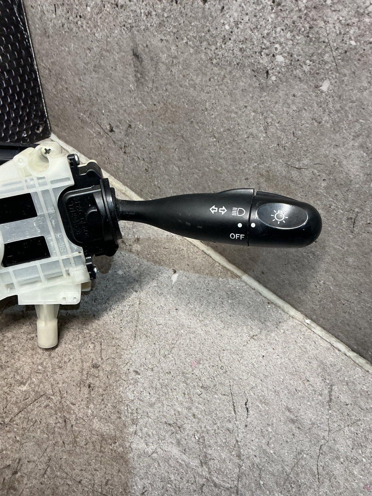 2014 Suzuki Jimny- Combination Switch- (TAG16858)