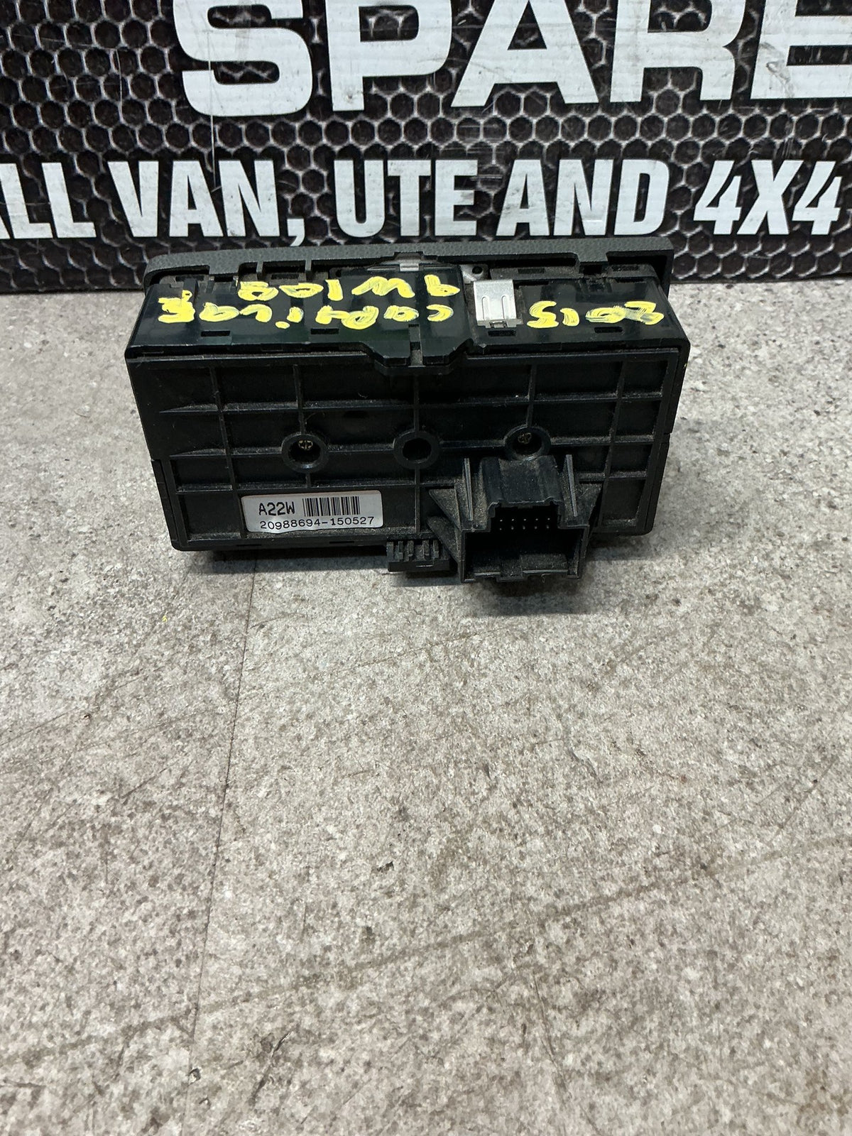 2015 Holden Captiva 5 9W108- Headlight Switch- (TAG14316)