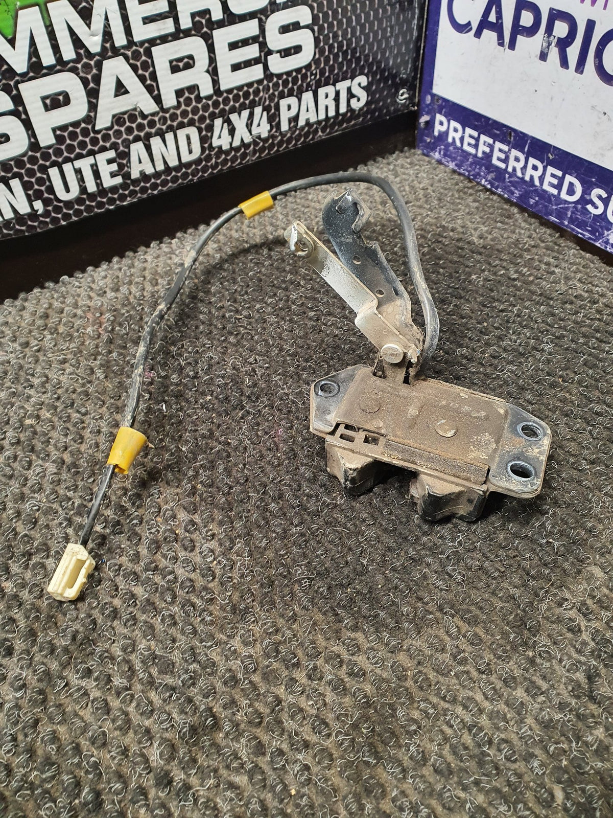 2011 Toyota Hiace TRH219- Tailgate Lock Mechanism- (TAG9210)