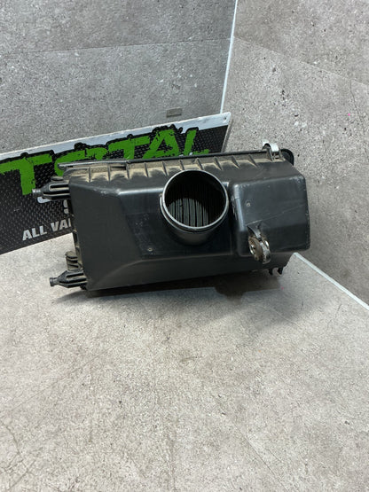 2001-2010 Ford Escape- Air Cleaner Assembly EFI Air Box- (TAG14352)