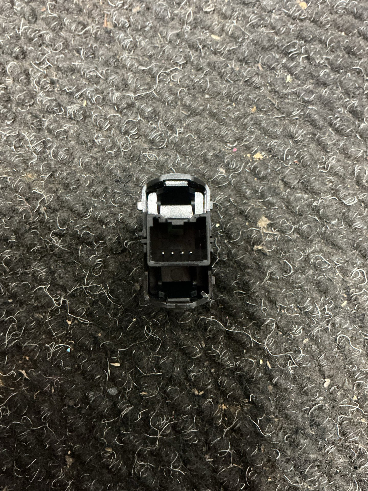 2013-2014 Ford Kuga II TF- Left Front Window Switch- (TAG9631)