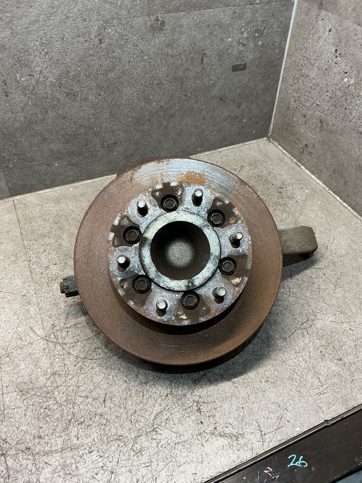2011 Nissan Caravan VWE25 - Left Front Hub Assembly - (TAG19553)