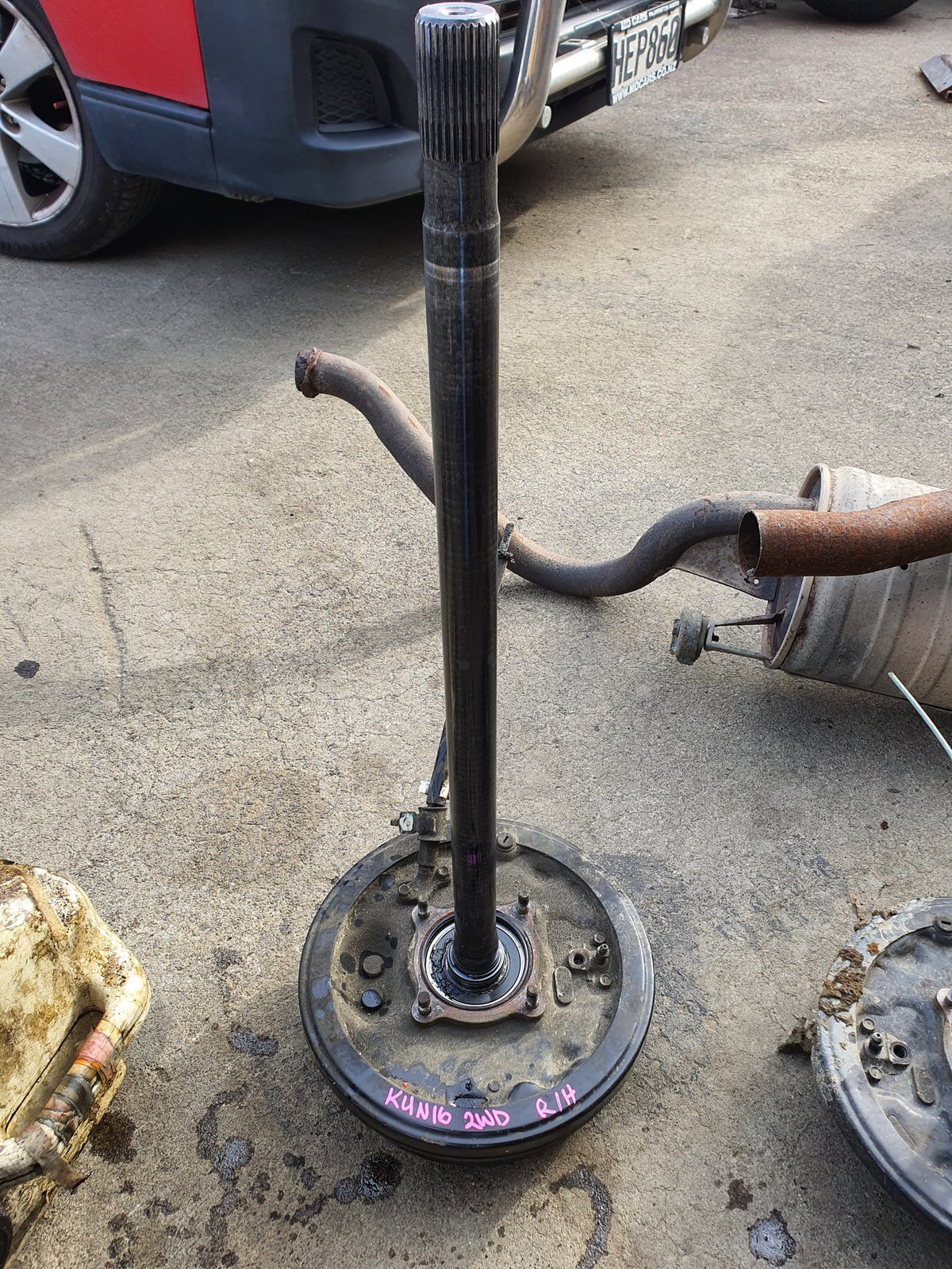 2005 Toyota Hilux N70 KUN16- Right Rear Drive Axle- (TAG8780)