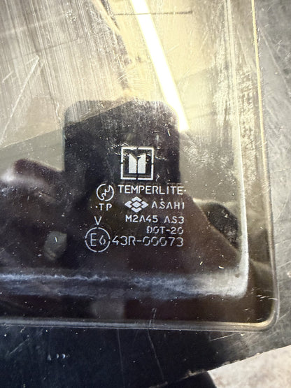 1995 Isuzu Bighorn - Left Rear Quarter Door Glass - (TAG18612)