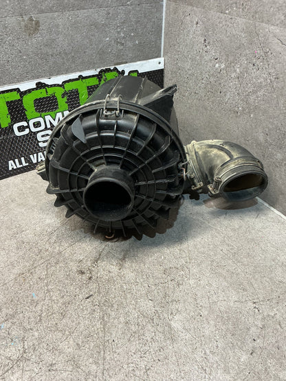 1999-2006 Mazda B-Series UN- Air Cleaner Assembly EFI Air Box- (TAG15747)