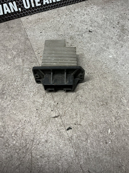 1998 Toyota Hilux III N180- Heater Fan Resistor- (TAG12788) PN: 499300-2090