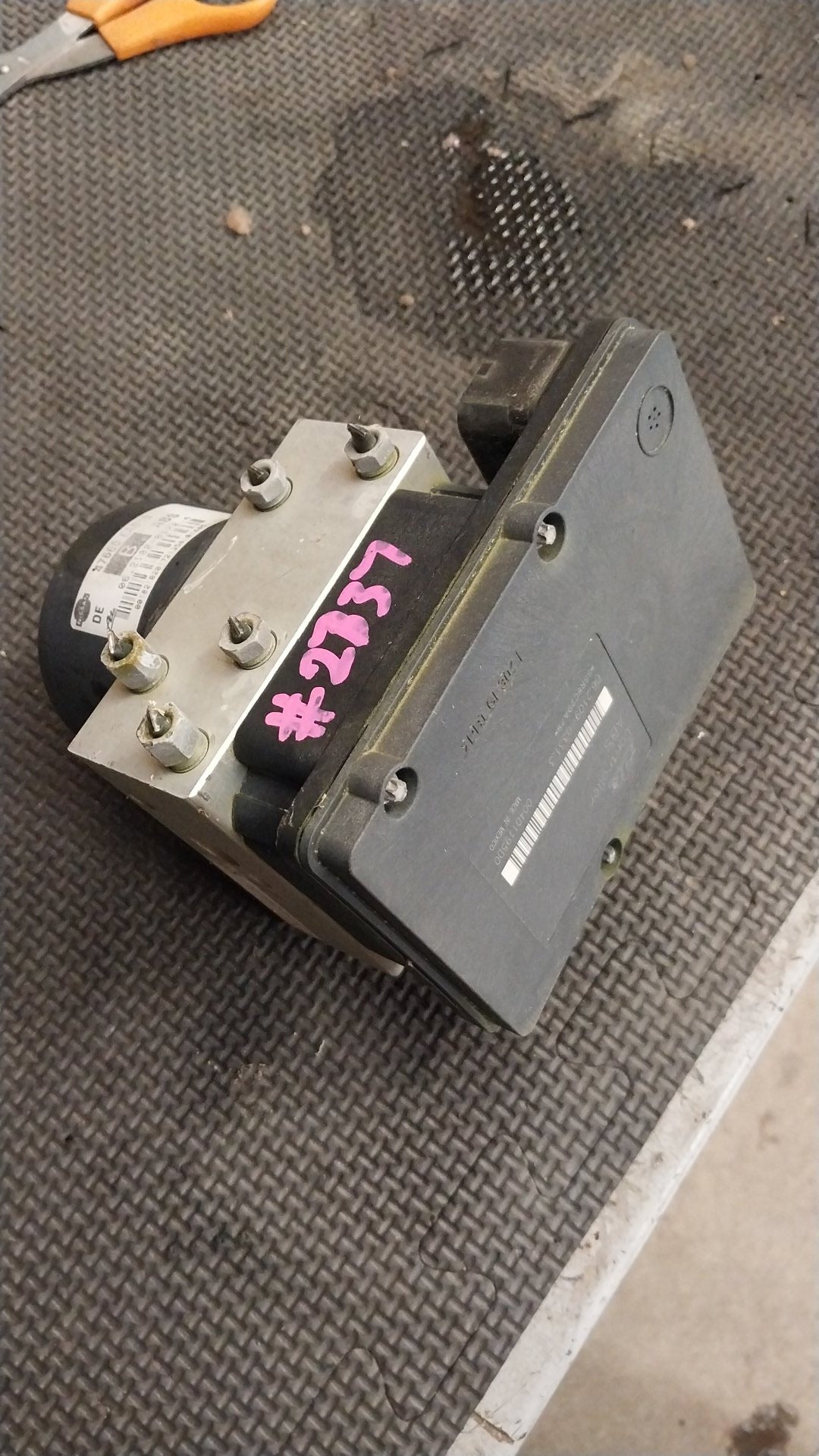 2005-2011 Nissan Navara D40 D40- ABS Pump/Modulator- (TAG2737)