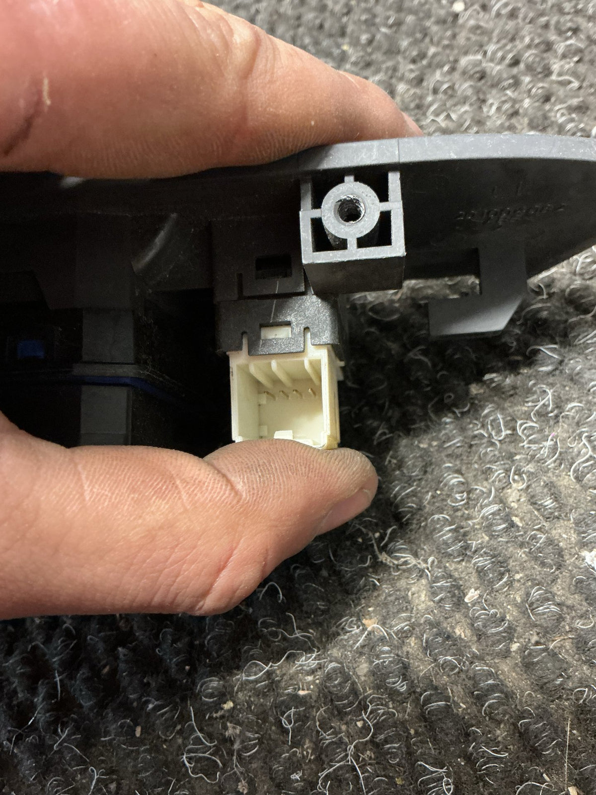 2008 Holden Captiva 7 0W096- Master Power Window Switch- (TAG9922)