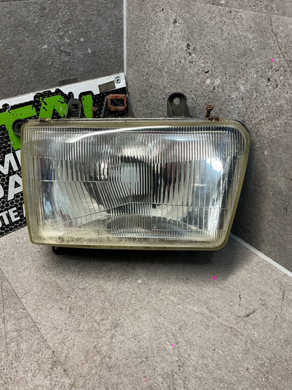 1994 Toyota Hilux Surf KZN130- Right Headlight- (TAG13461)