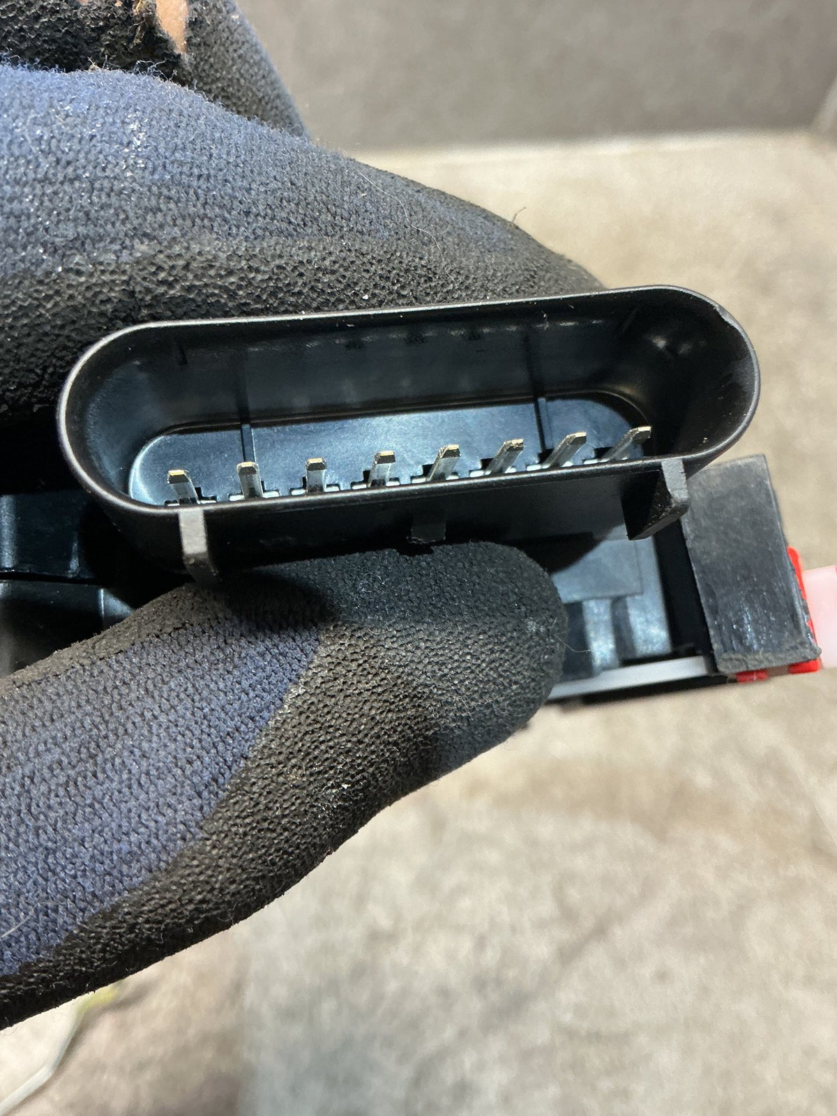 2020 Ford Endura CA- Right Front Door Lock Actuator- (TAG17544)