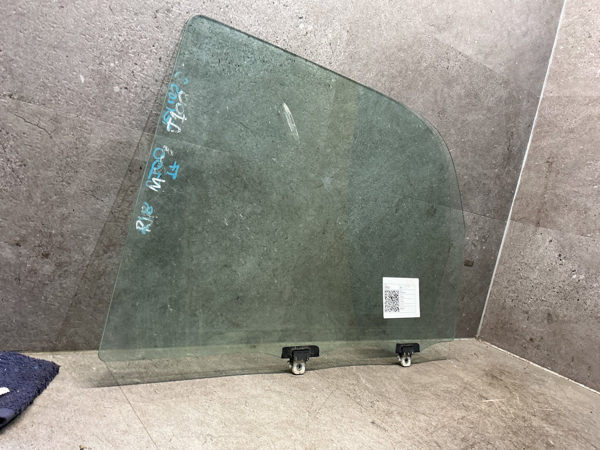1997 Daihatsu Terios J100 - Right Rear Door Glass - (TAG19120)
