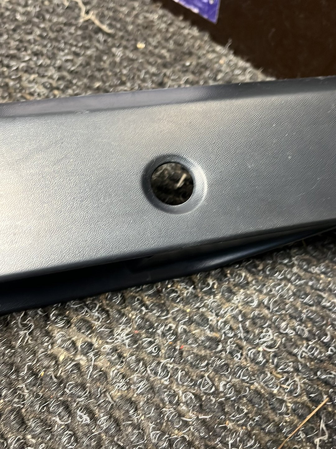 2001-2010 Ford Escape- Centre Tailgate Garnish- (TAG8699)