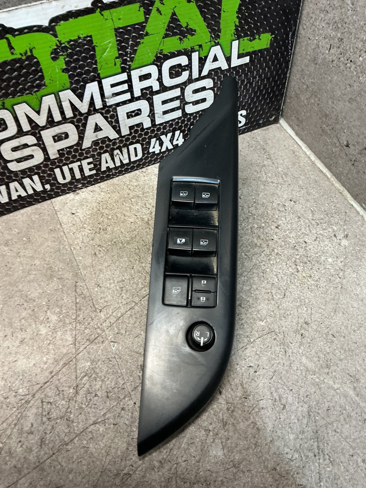 2017 Toyota Hilux- Master Power Window Switch- (TAG16820)