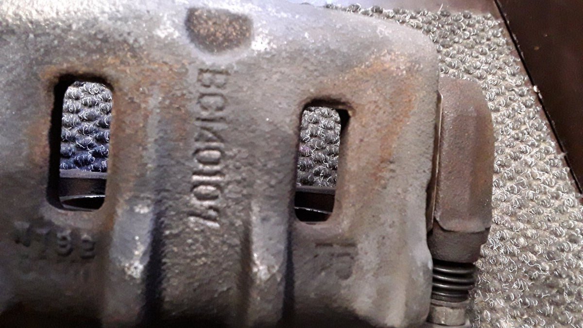 2013 Holden Captiva LT 2WD 2.4 AT- Right Front Caliper- (TAG6498)
