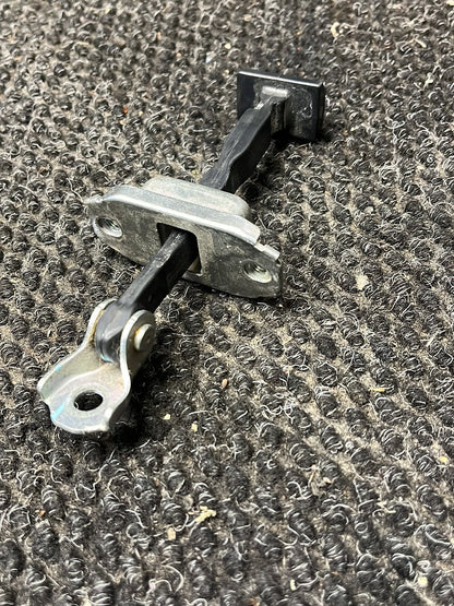 2015-2018 Mitsubishi Triton KK- Right Rear Check Strap- (TAG7612)