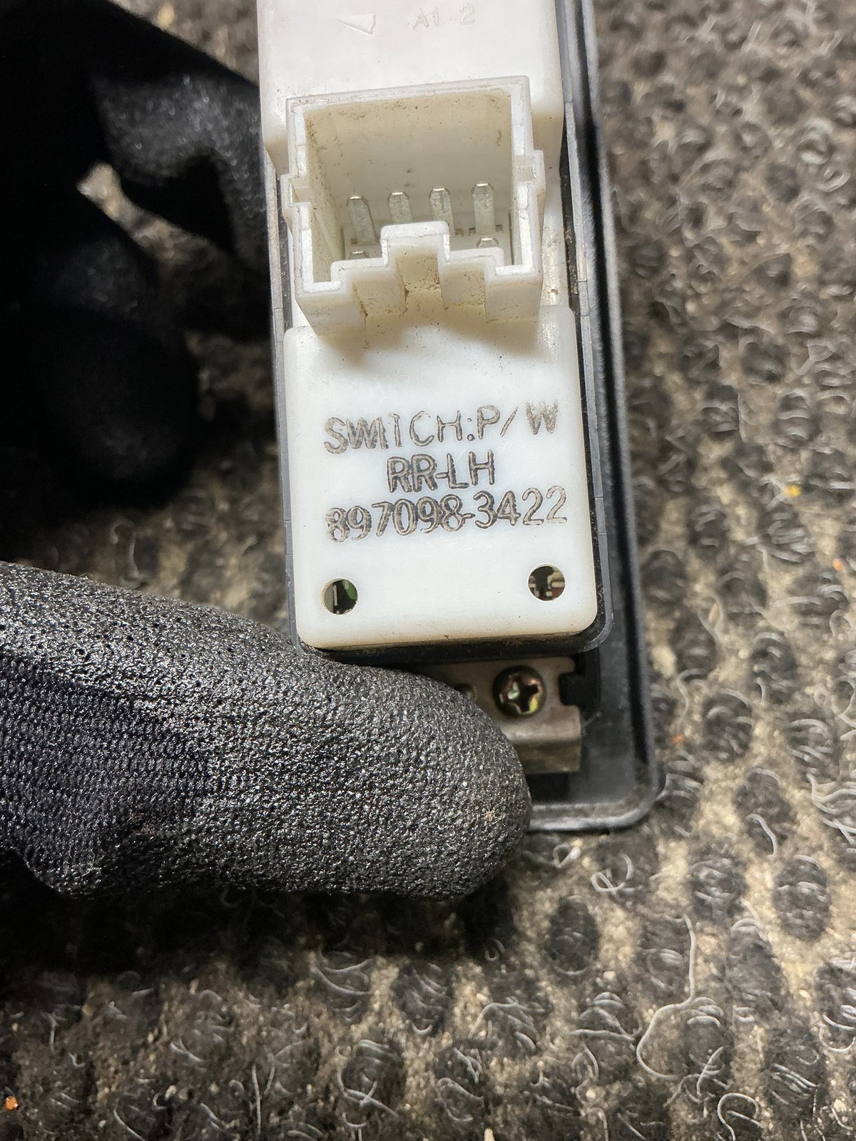 1998-2003 Holden Rodeo TF- Right Rear Window Switch- (TAG11544)