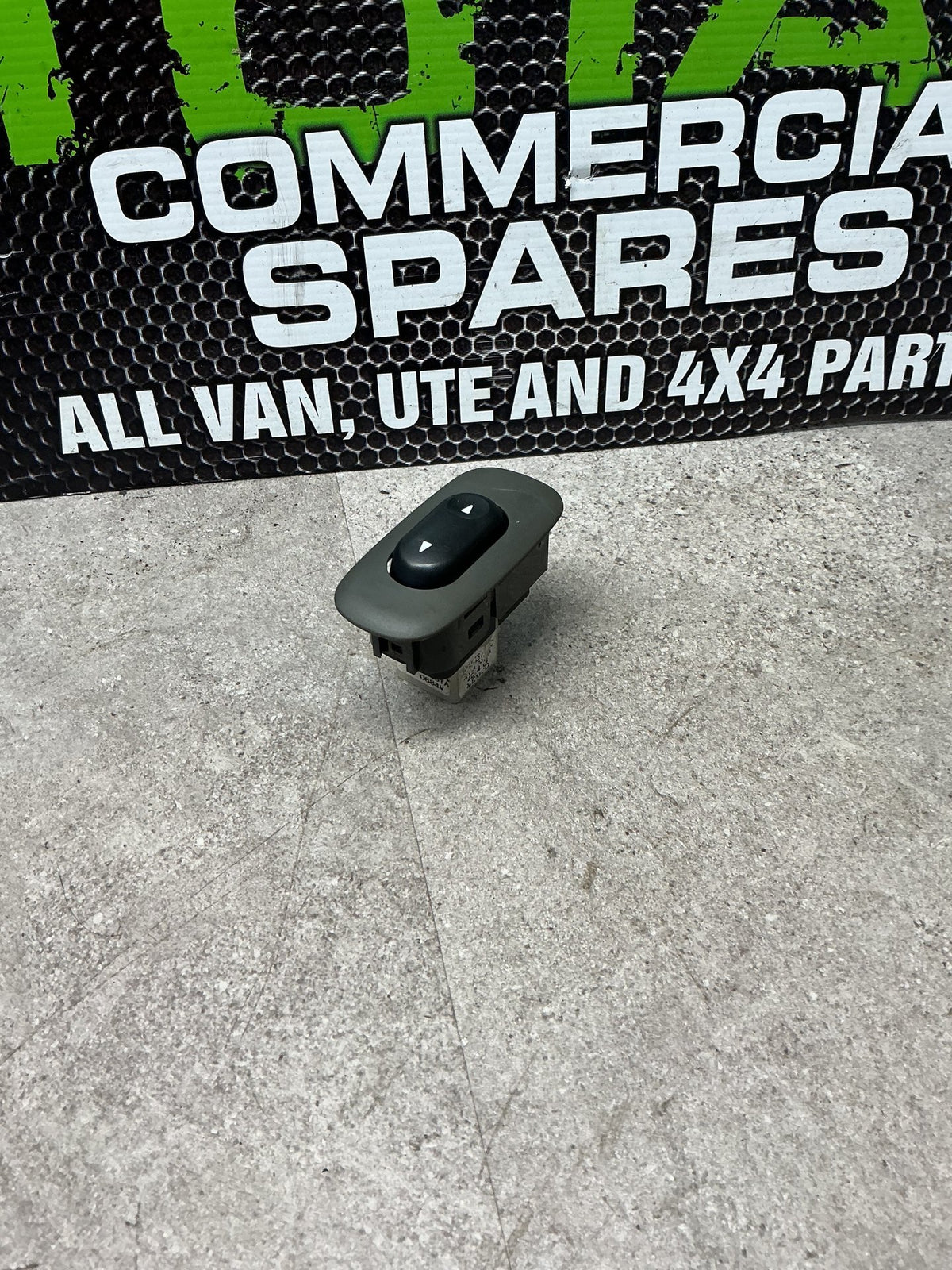 2005 Ford Escape EPFWF- Right Rear Window Switch- (TAG12214)