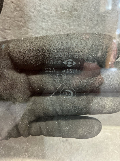 1992-2004 Toyota Hiace H100 LH100 - Right Front Door Glass - (TAG19071)