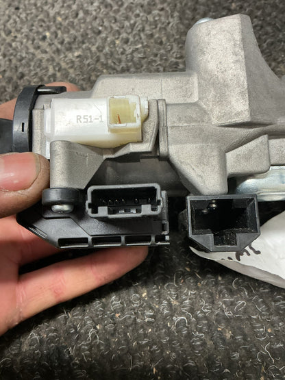 2018 Suzuki Vitara 3W156- Ignition With Key- (TAG10021) PN: SL-S28