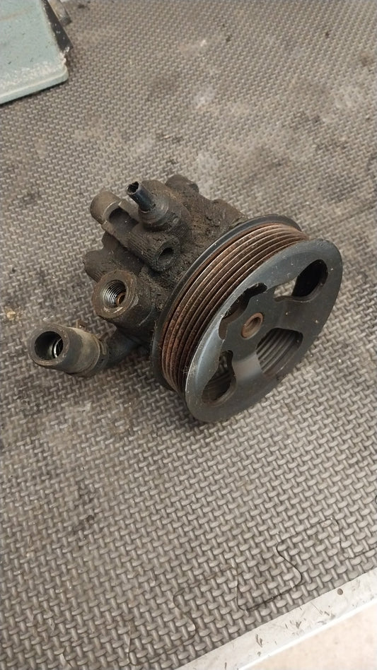 2000-2003 Toyota RAV4 ACA21- Power Steering Pump- (TAG1027)