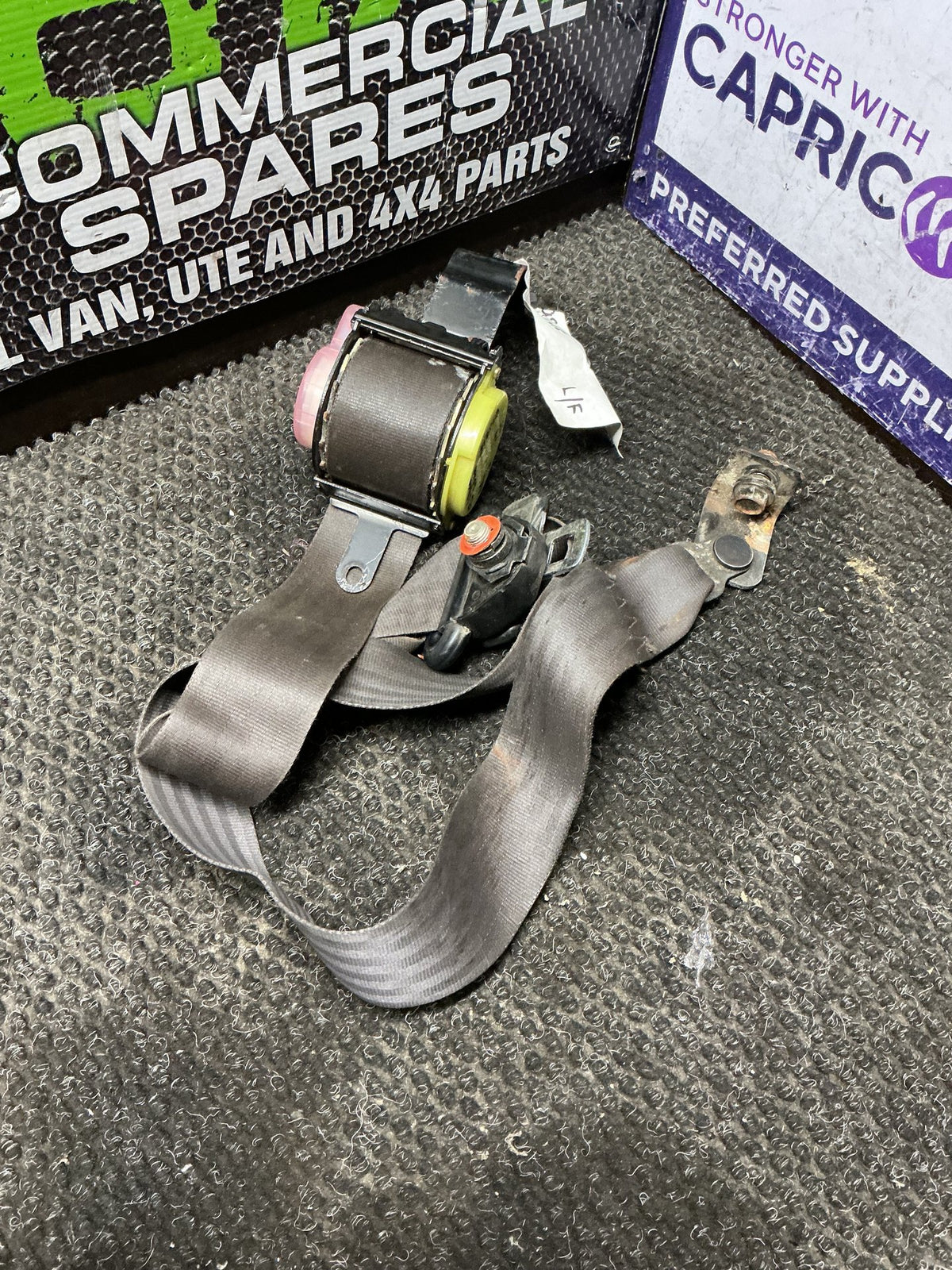 1993 Suzuki Vitara 8W018- Left Front Seat Belt- (TAG10717)