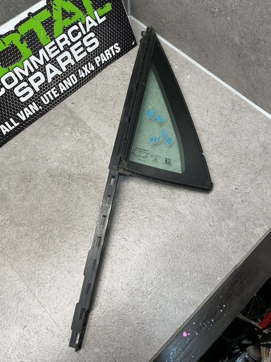 2015-2020 Jeep Renegade B1- Right Front Quarter Door Glass- (TAG12240)