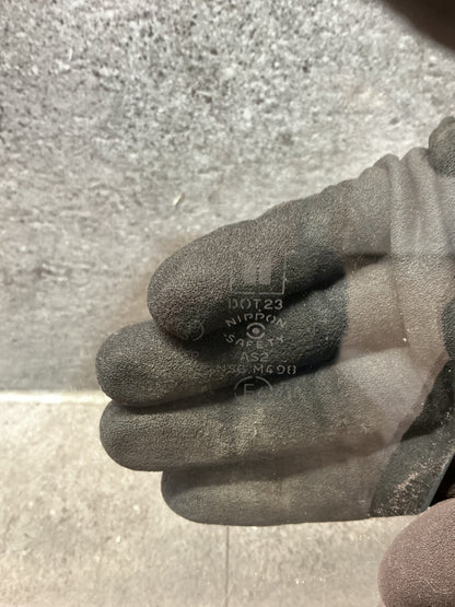 1996 Isuzu Bighorn UBS69 - Left Front Door Glass - (TAG18920)