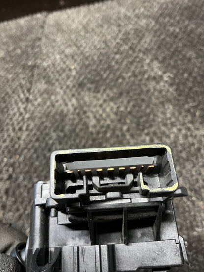 2011 Suzuki SX4 2W052- Indicator Stalk- (TAG10932) PN: 17B943