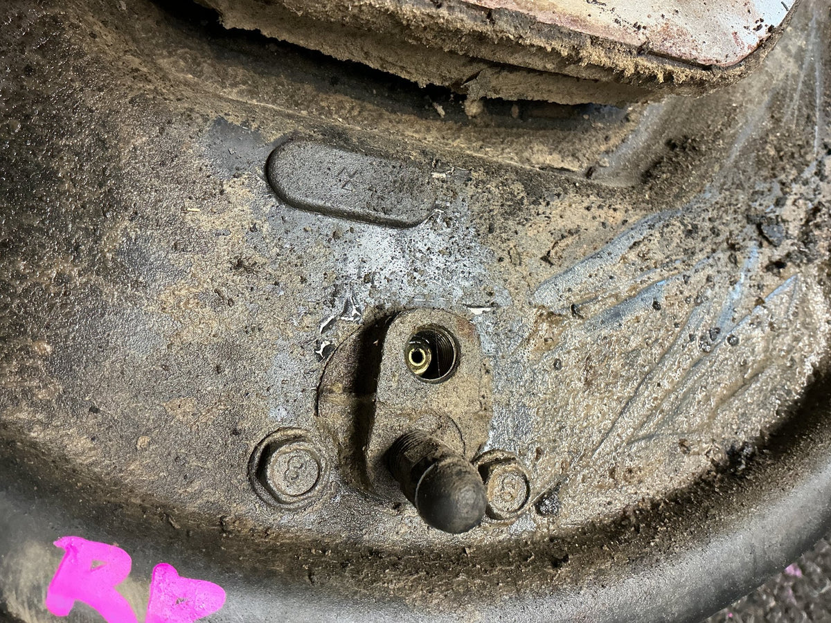 1998-2003 Holden Rodeo TF- Right Rear ABS Axle- (TAG11528)