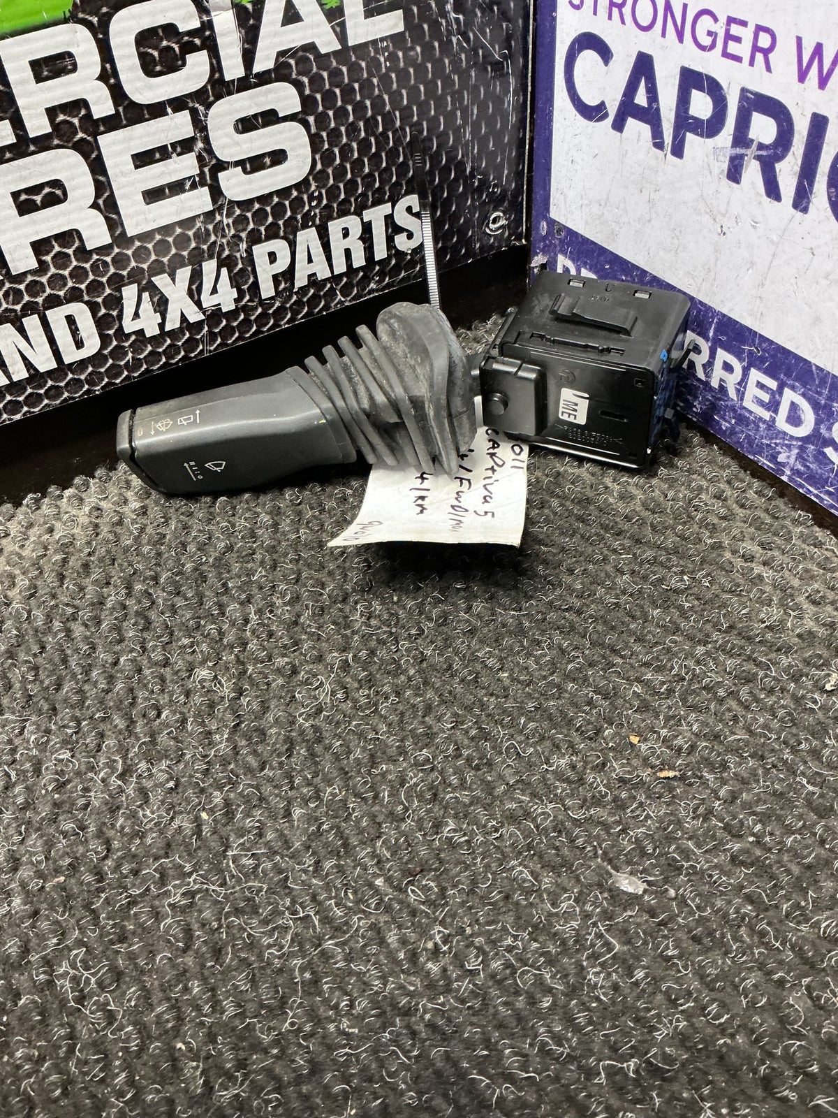 2011 Holden Captiva 5 9W070- Wiper Switch- (TAG10941)