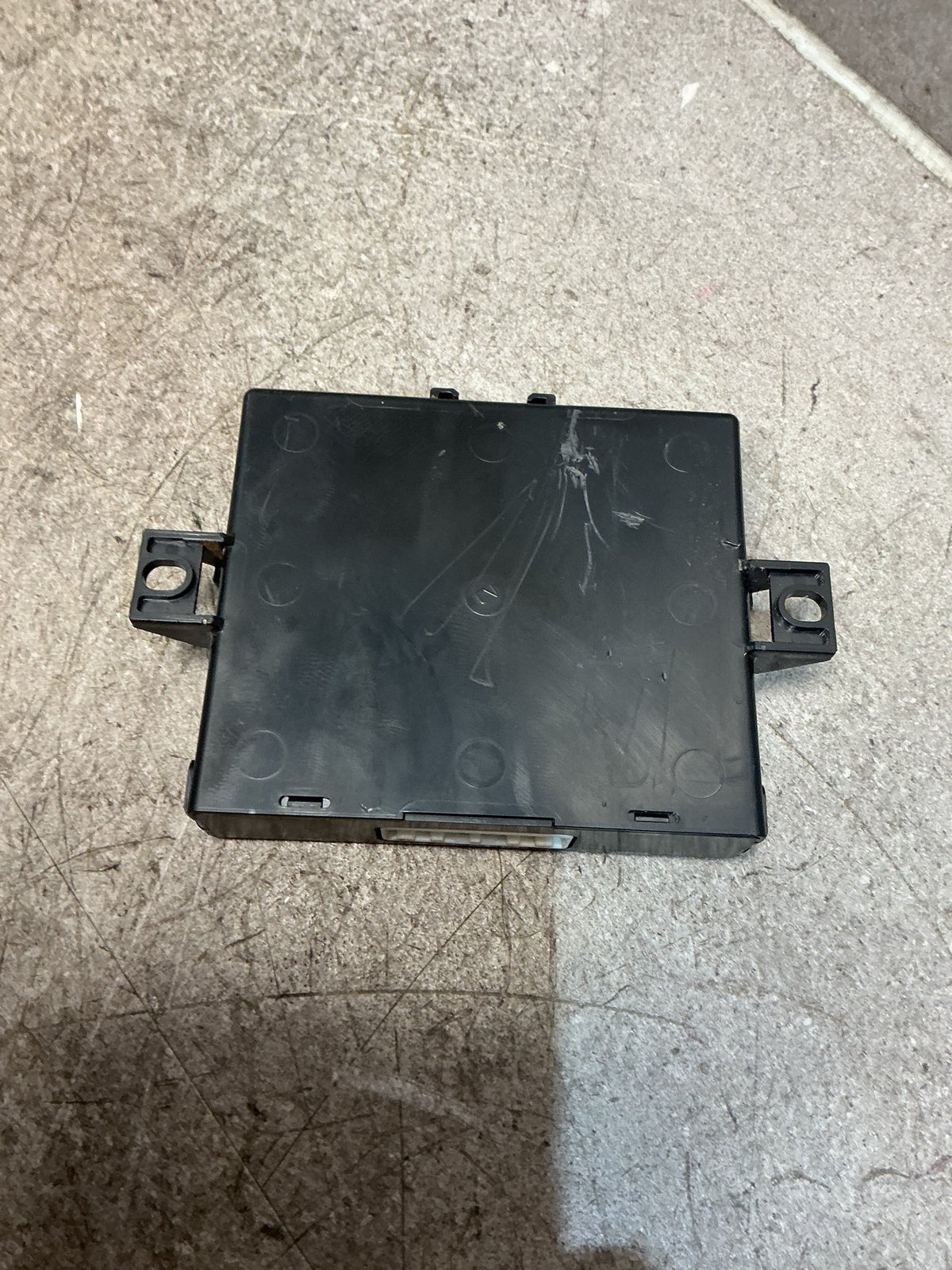 2021 Mitsubishi Outlander GF8- Parking Assistant Module- (TAG16912)