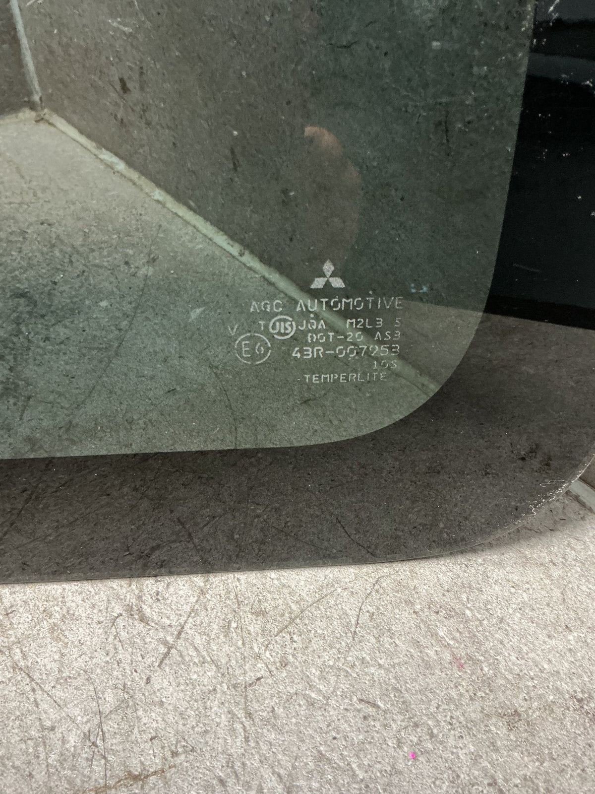 2007 Mitsubishi Delica CV5W - Left Rear Cargo Glass - (TAG17706)